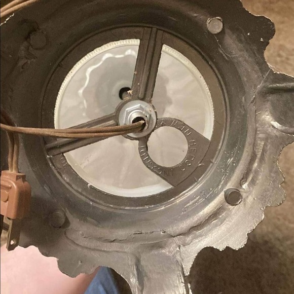 Antique vintage lamp set (2) brand is headco - Picture 3 of 4